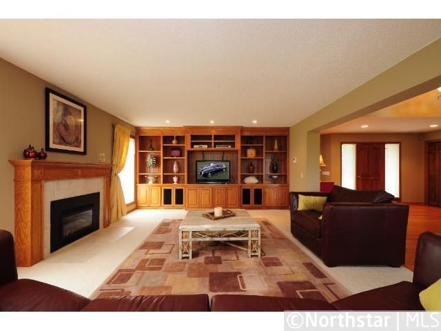 11352 Mount Curve Rd, Eden Prairie, MN 55347