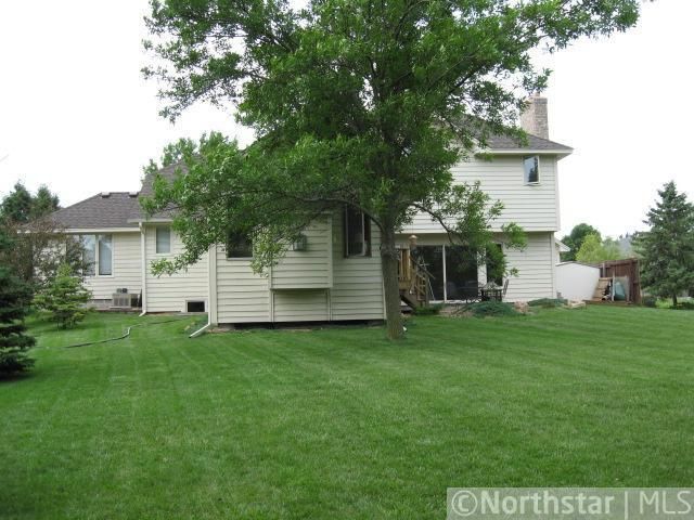 8608 Quarles Rd, Maple Grove, MN 55311
