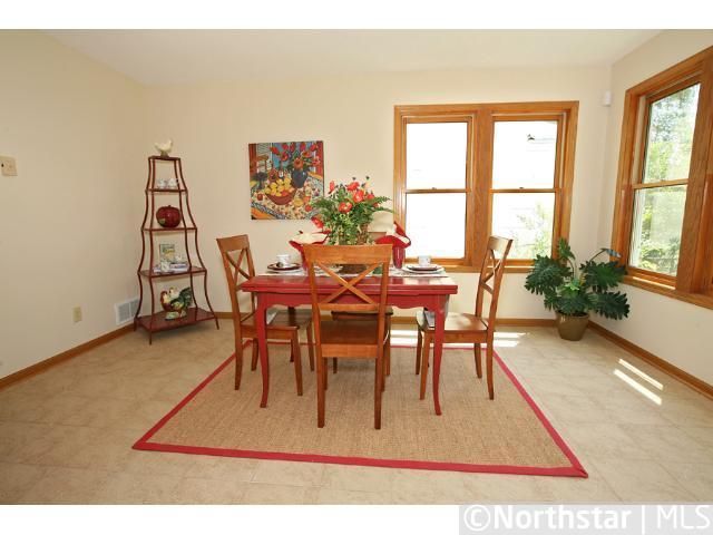 745 Bradley St, Saint Paul, MN 55130