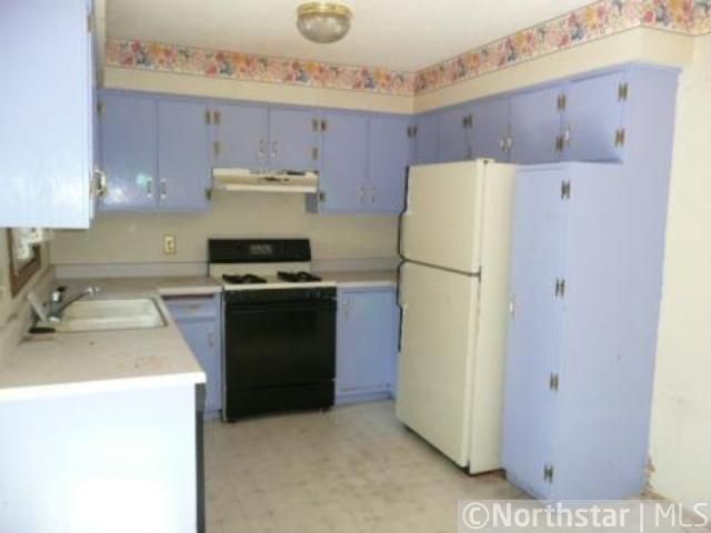 8286 Monroe St NE, Spring Lake Park, MN 55432
