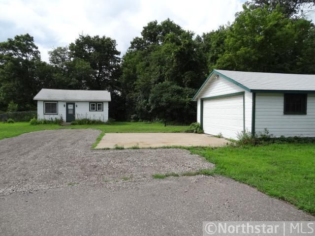 7831 Lake Dr, Lino Lakes, MN 55014