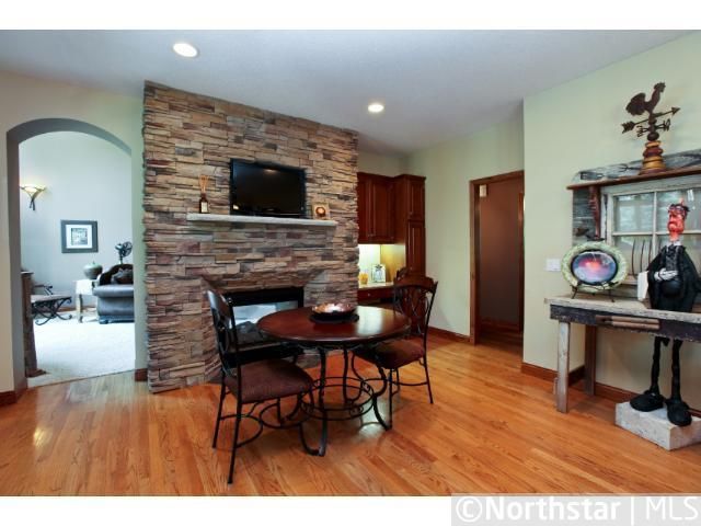 47 W Lake Dr, North Oaks, MN 55127