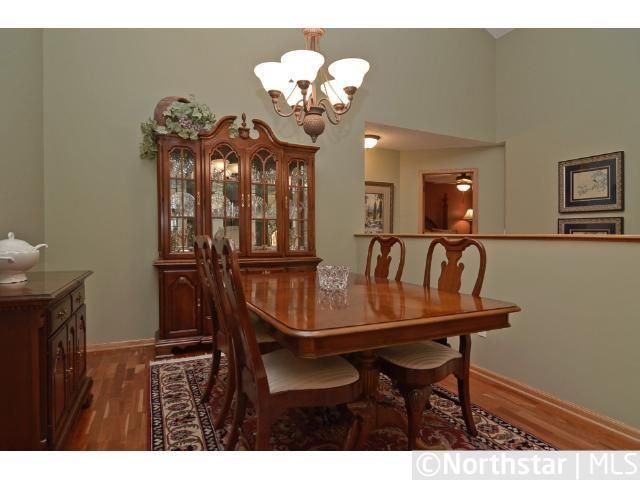 11925 Tiffany Ln, Eden Prairie, MN 55344
