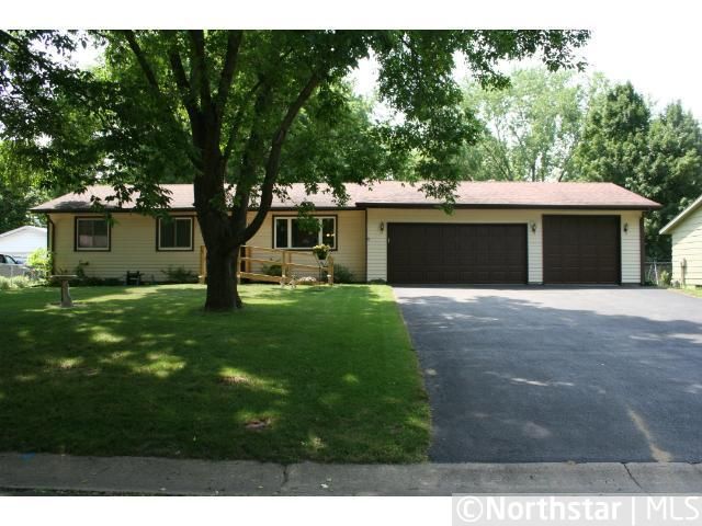 10250 Olive St NW, Coon Rapids, MN 55433