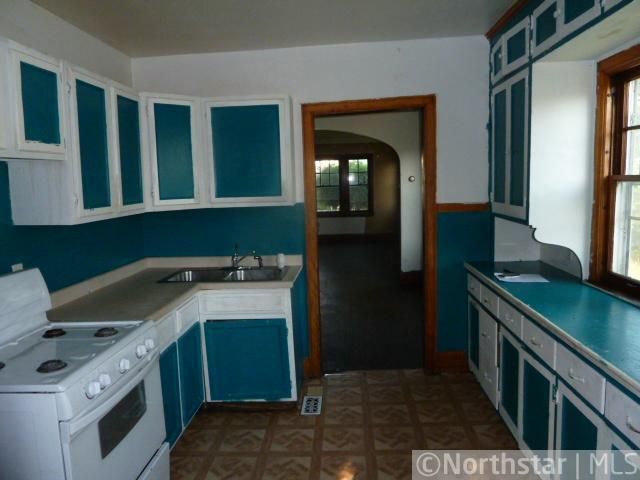 1915 Oliver Ave N, Minneapolis, MN 55411