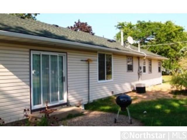 822 Whitney Dr, Apple Valley, MN 55124