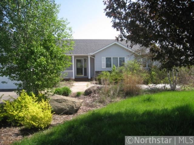 19221 Fox Ridge Rd, Prior Lake, MN 55372