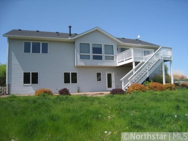 19221 Fox Ridge Rd, Prior Lake, MN 55372