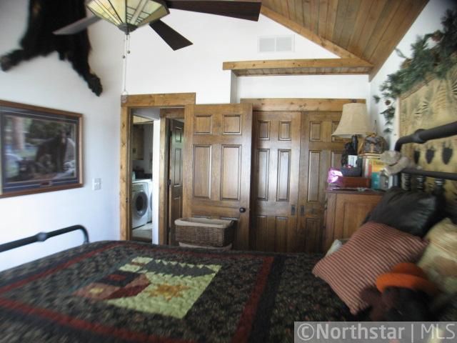 424 Lakeview Dr, Chetek, WI 54728