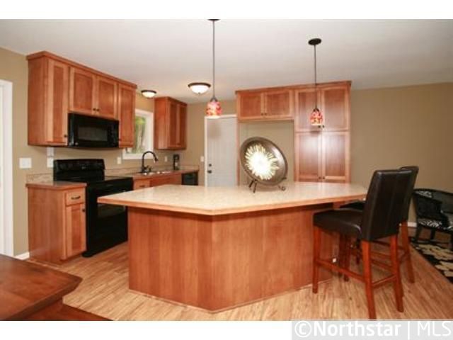 10533 102nd Ave N, Maple Grove, MN 55369