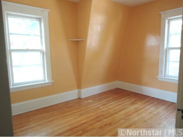 338 32nd St E, Minneapolis, MN 55408