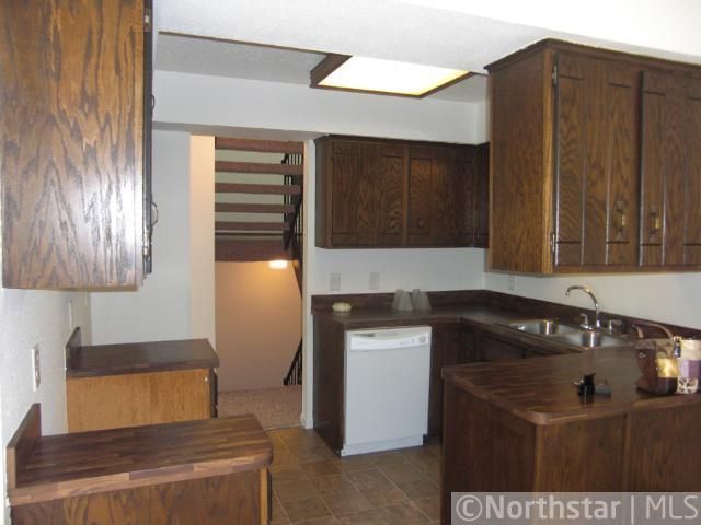 7221 Perry Ct W, Brooklyn Center, MN 55429