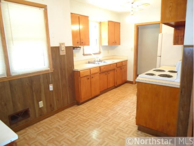924 Carol Dr, Red Wing, MN 55066