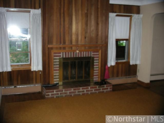 1976 Larpenteur Ave E, Saint Paul, MN 55109