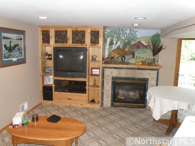 8895 Reitz Lake Rd, Waconia, MN 55387