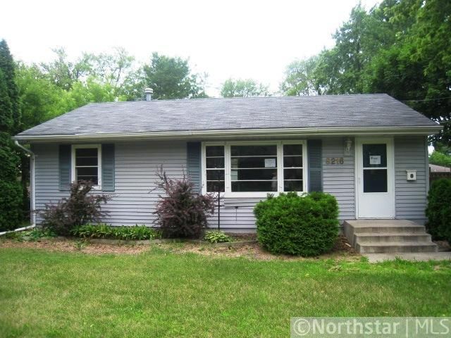 8216 Knox Ave S, Bloomington, MN 55431