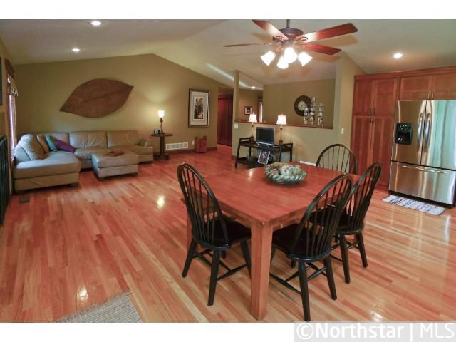 8262 Neal Ave N, Stillwater, MN 55082