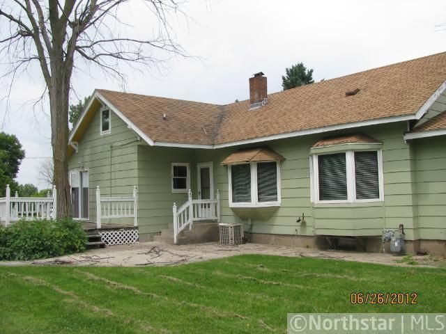 225 4th Ave, Pease, MN 56363
