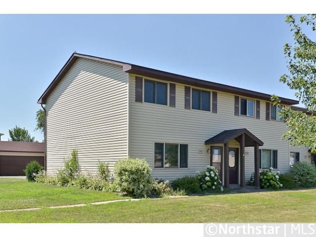 2082 12th Ave W, Shakopee, MN 55379