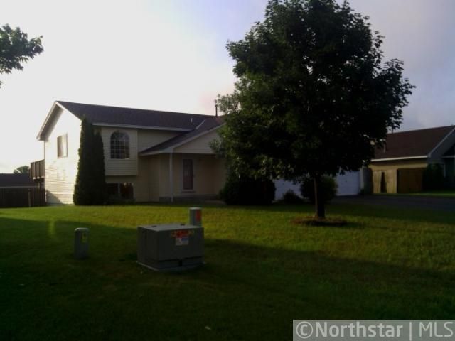 14231 Uranium St NW, Andover, MN 55303