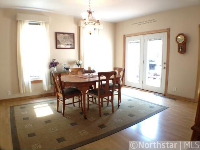 534 9th St, Red Wing, MN 55066