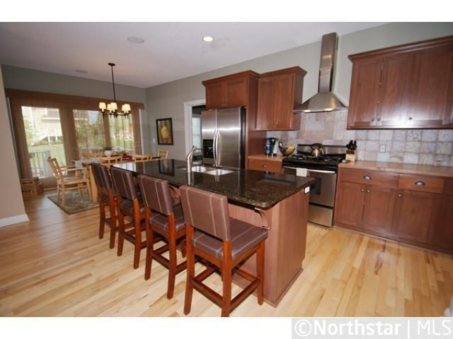 15876 Dry Meadow Ln, Apple Valley, MN 55124