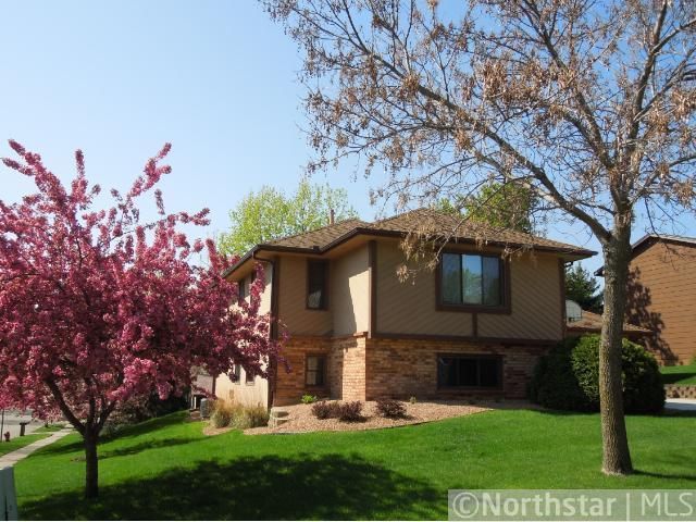 14279 Guthrie Ave, Apple Valley, MN 55124