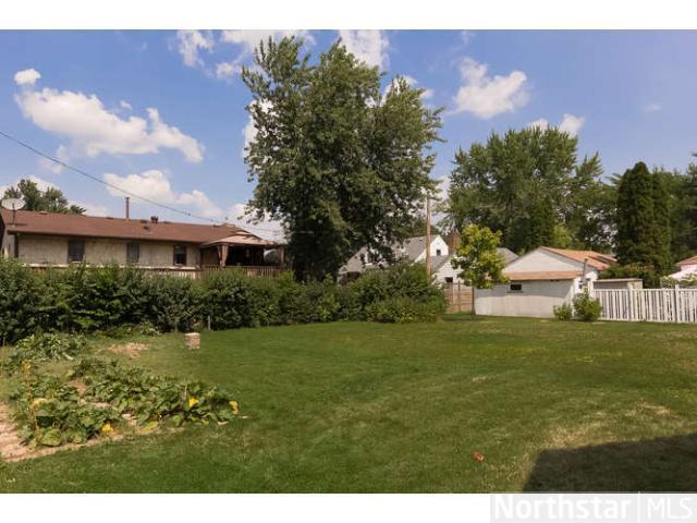 317 1st St NE, Osseo, MN 55369