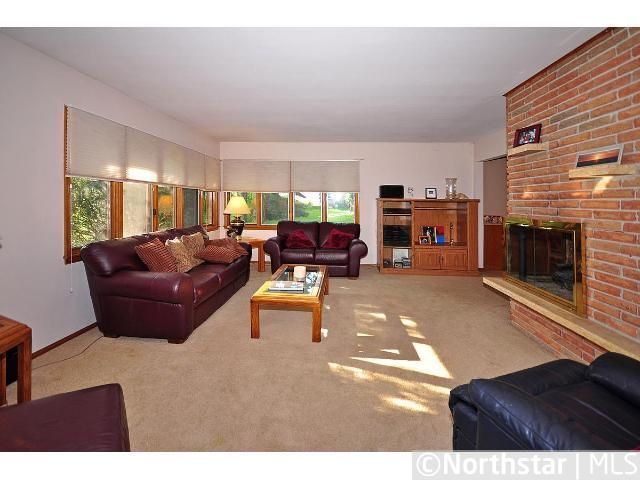 5760 Minnetonka Dr, Excelsior, MN 55331