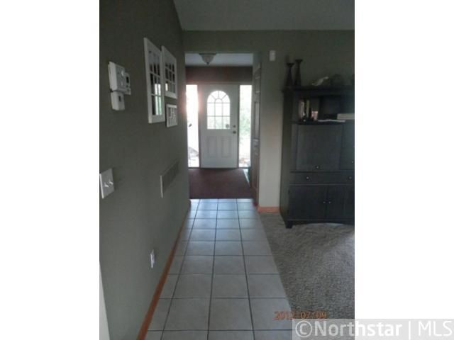 1271 Irvine Dr, Hanover, MN 55341