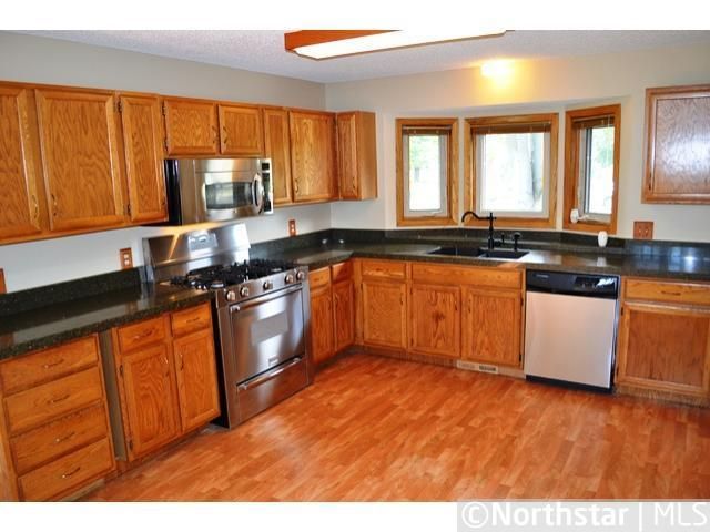 16064 Excelsior Dr, Rosemount, MN 55068