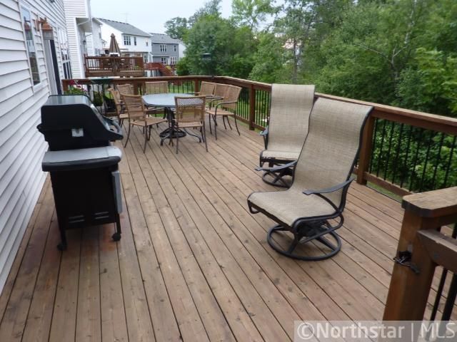 1631 Oakbrooke Dr, Eagan, MN 55122