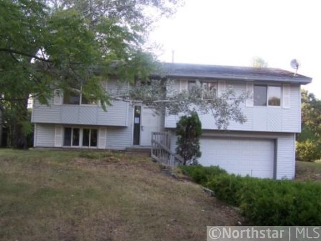 201 Egret Blvd NW, Coon Rapids, MN 55448
