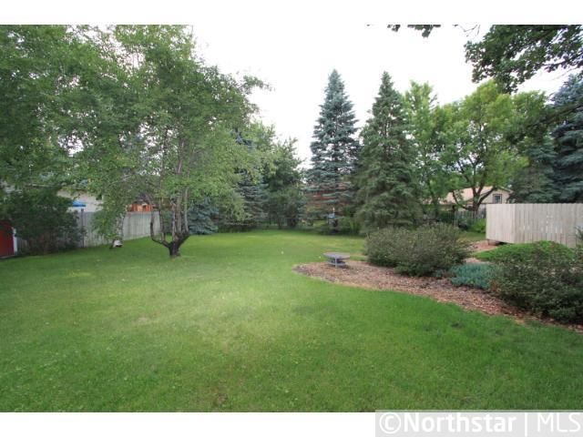 4043 Edgewood Rd NE, Blaine, MN 55014