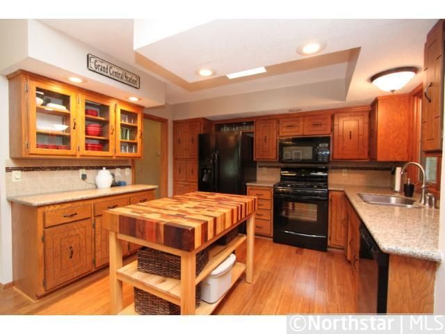 4043 Edgewood Rd NE, Blaine, MN 55014