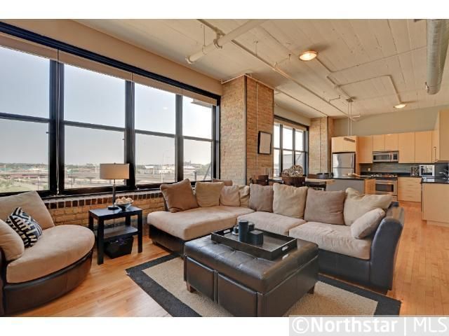 290 Market St #409, Minneapolis, MN 55405