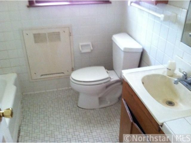 8940 11th Ave S, Bloomington, MN 55420