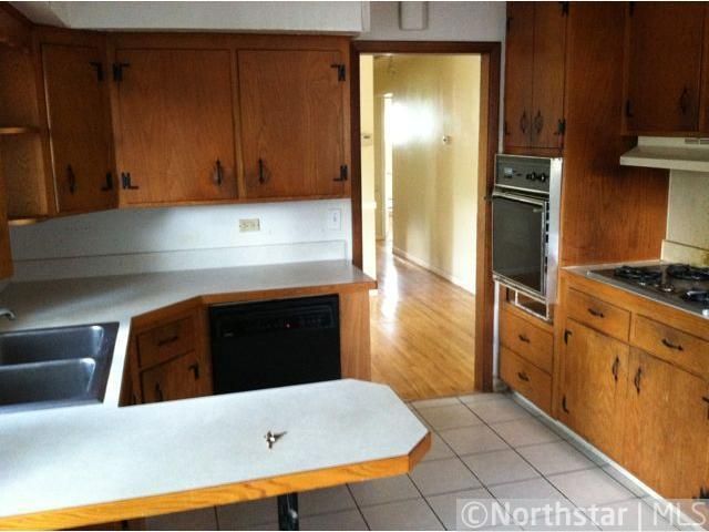 8940 11th Ave S, Bloomington, MN 55420