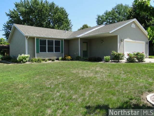 815 Valley View Rd, Lake City, MN 55041