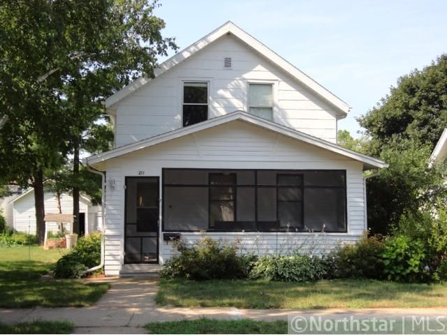 217 3rd St W, Wabasha, MN 55981
