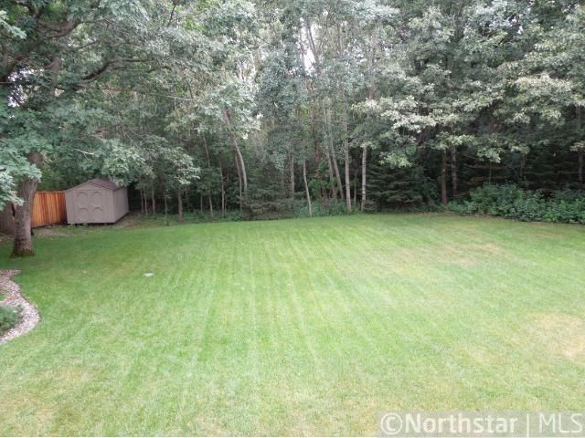 13040 Hamburg Ct, Apple Valley, MN 55124