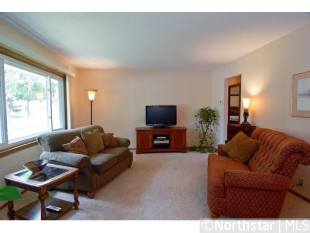 6039 Thomas Ave S, Minneapolis, MN 55410