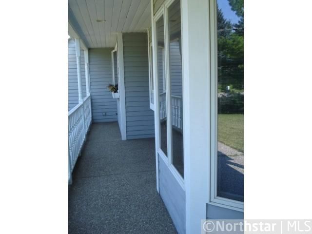 9517 Nesbitt Ave S, Bloomington, MN 55437