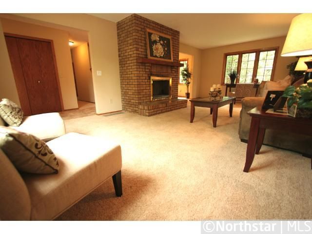 4040 S Enchanted Dr NW, Andover, MN 55304
