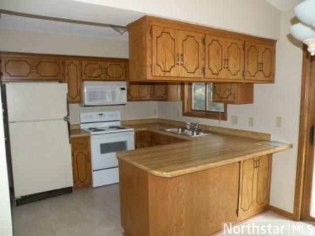 3232 Moray Ave, Vadnais Heights, MN 55127