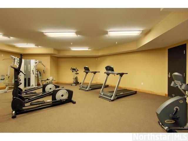 150 E Travelers Trl #204, Burnsville, MN 55337