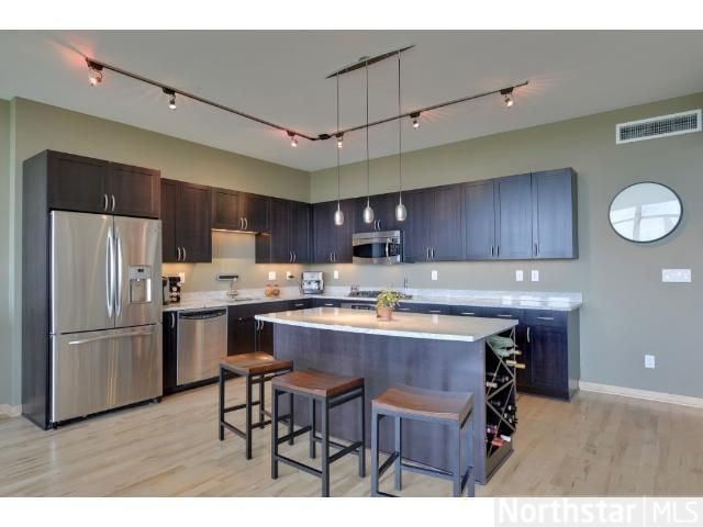 215 10th Ave S #508, Minneapolis, MN 55415