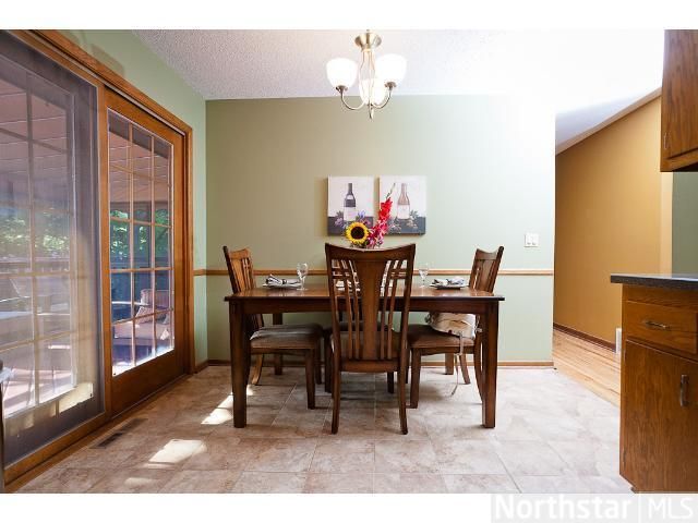 11124 Irwin Ave S, Bloomington, MN 55437