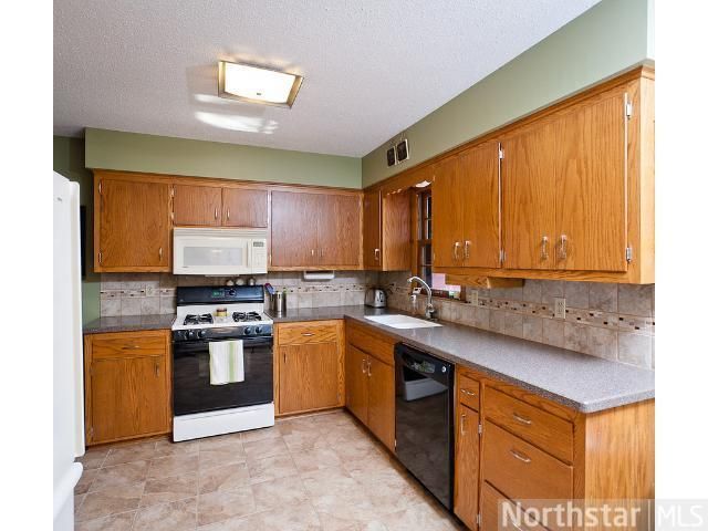 11124 Irwin Ave S, Bloomington, MN 55437