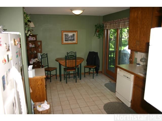 2100 Raymar Ct, Burnsville, MN 55337